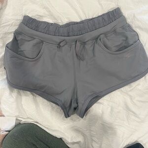 Lululemon size 4 Women's Gray Shorts
